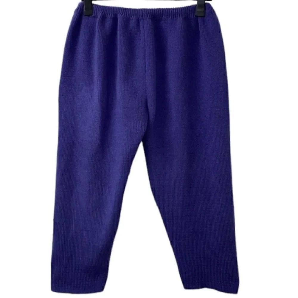 Women’s Capri Knee Length Pants